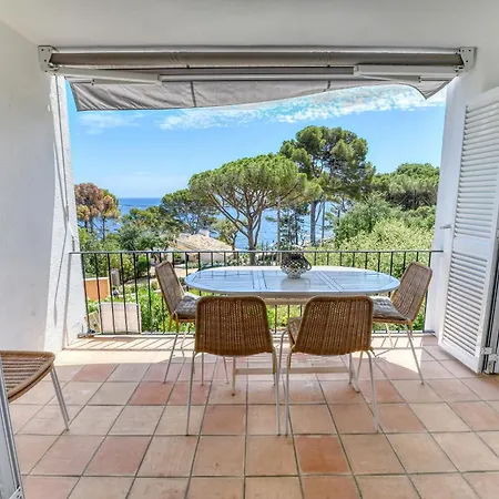Apartment Refurbished Seaview, Santa Agata